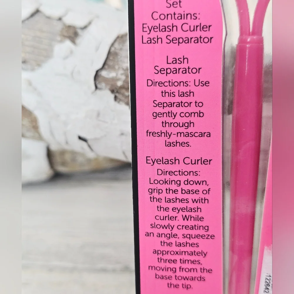 BCBG Generation Pink Lash Duo - Eyelash Curler & Separator - Picture 2 of 2